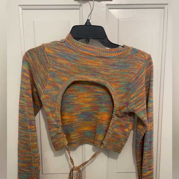 Edikted Open-Back Sweater - Picture 2 of 2